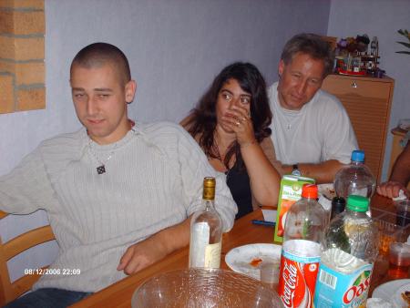 voil� mon fr�re et mes parent.